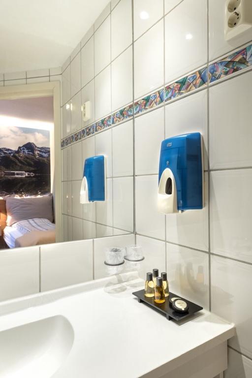 Senja Hotell Finnsnes Buitenkant foto